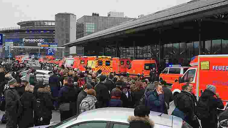 В аеропорту Гамбурґа 50 людей постраждали через витік невідомого газу
