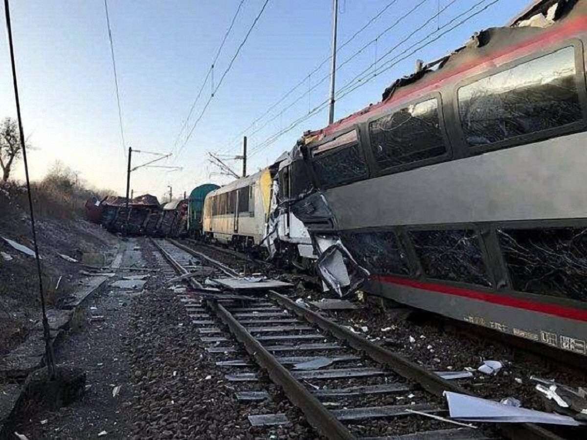 У Люксембурзі зіткнулись пасажирський і товарний поїзди, є постраждалі