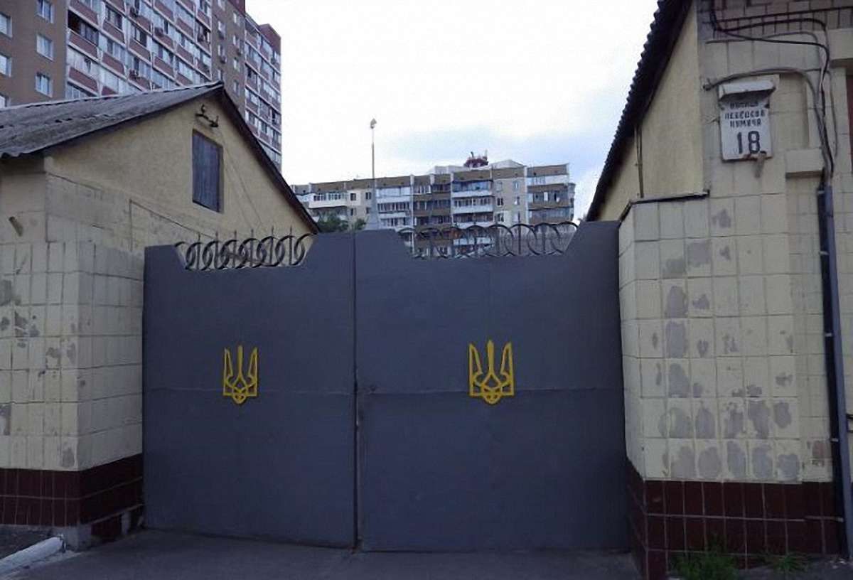 Відсьогодні українські банки можуть відкривати пункти обслуговування у військових частинах