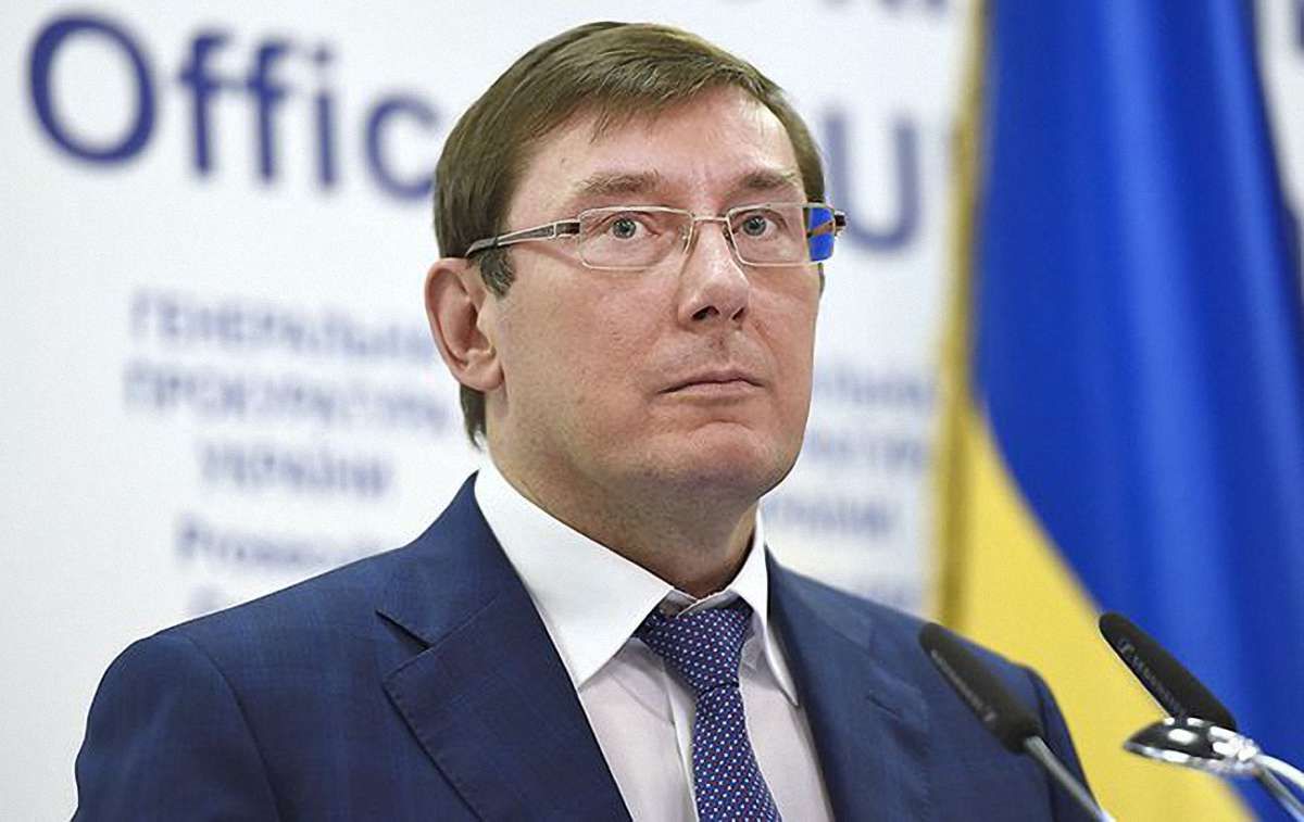 З трьох нардепів можуть зняти недоторканність через податкові борги