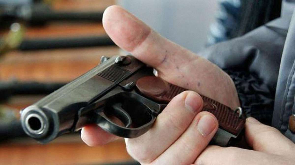 Із зареєстрованої зброї у 2016 році вбили 39 людей, - МВС