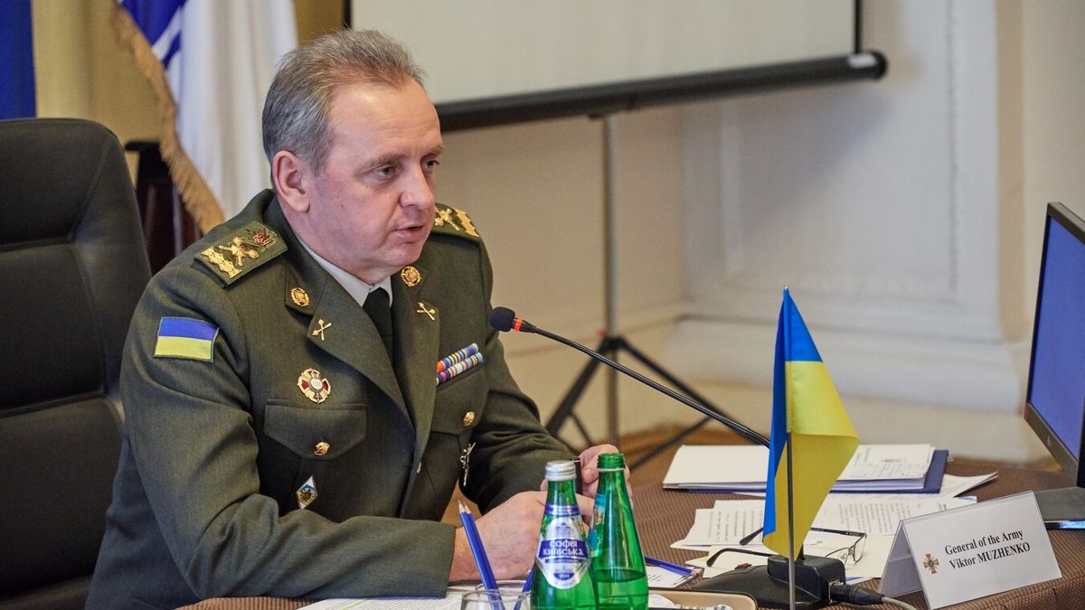 ЗСУ мають право адекватно реагувати на провокації противника, - Муженко