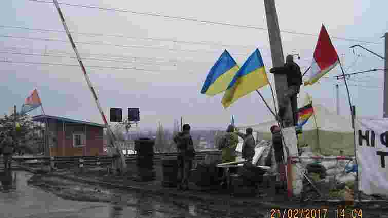 Блокувальники залізниці на Донбасі почали встановлювати відеокамери на блокпостах