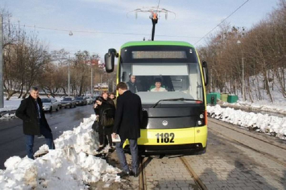 На вул. Тернопільській у Львові технічно складно облаштувати нову зупинку