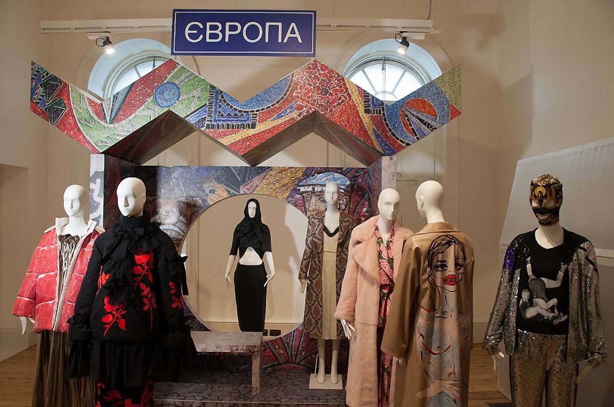 Сім українських дизайнерів представили колекції London Fashion Week