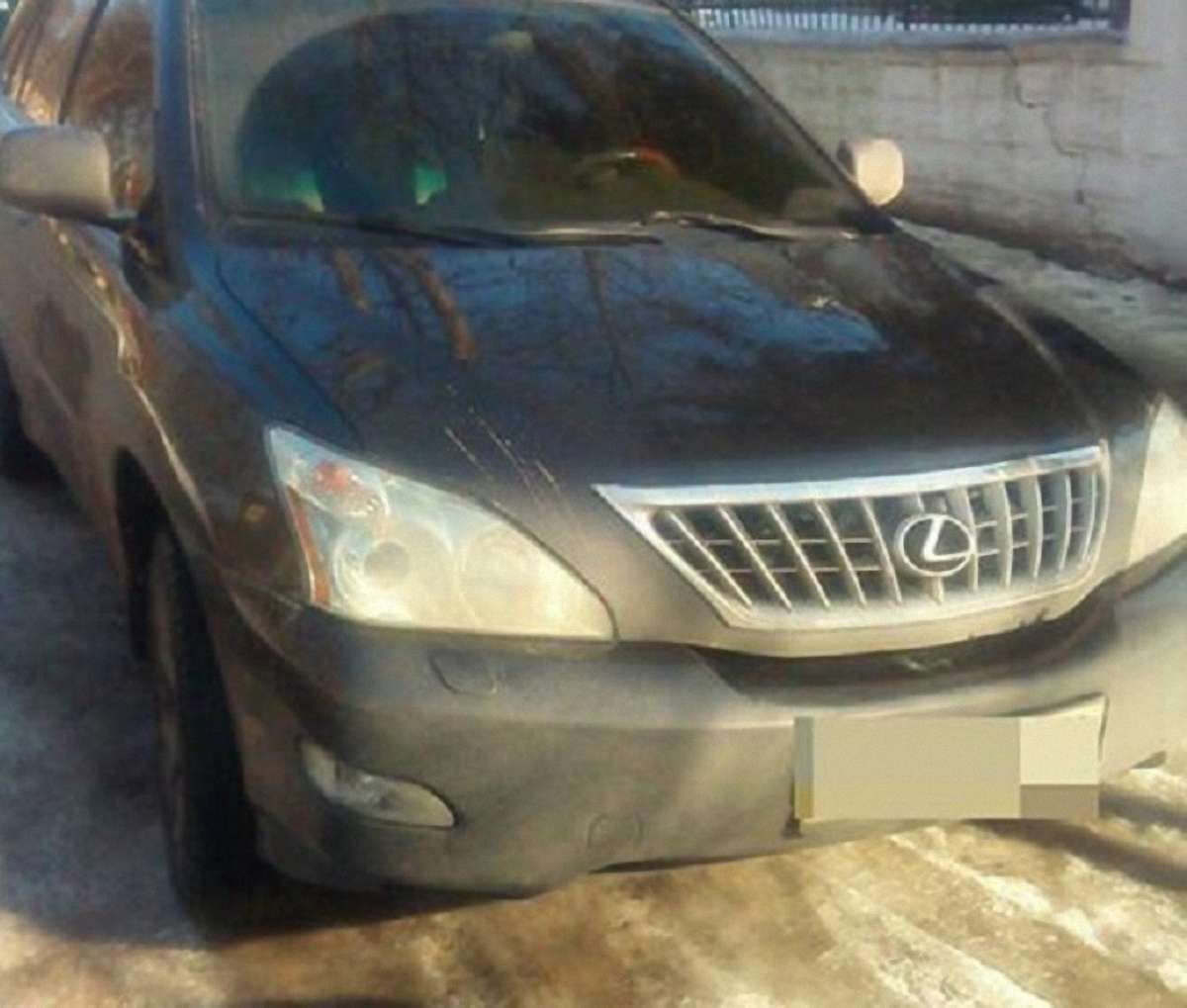 На трасі Львів ― Рава-Руська затримали Lexus, який може бути «двійником»