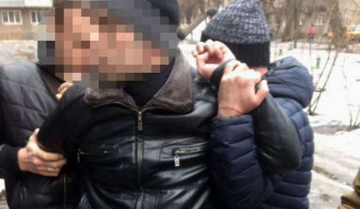 На Дніпропетровщині СБУ затримала на збуті наркотиків оперативника поліції