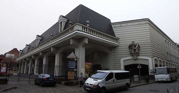 Суд залишив Палац мистецтв у власності Львівської облради