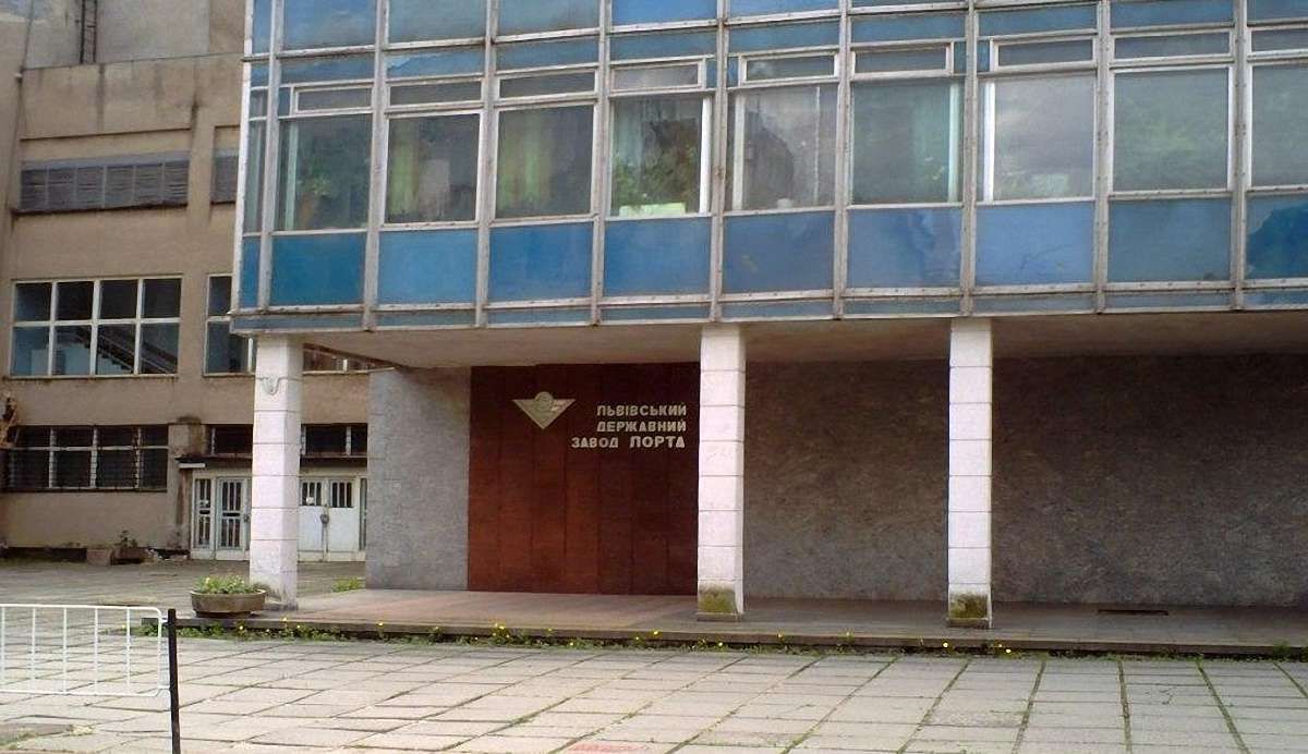 Львівський завод «ЛОРТА» серійно вироблятиме сучасний комплекс управління артбатареєю для ЗСУ