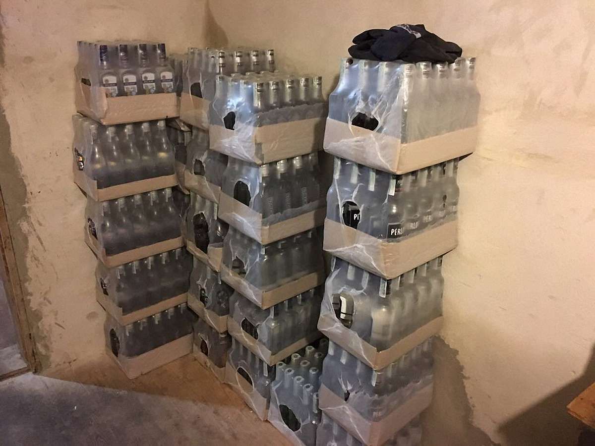 У  Львові ліквідували підпільне виробництво фальсифікованих алкогольних напоїв