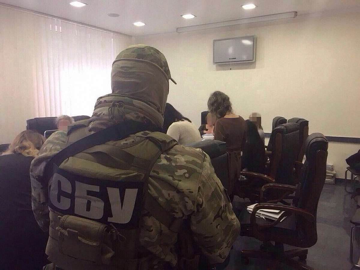 Керівники «Херсонобленерго» створювали передумови для масових відключень клієнтів