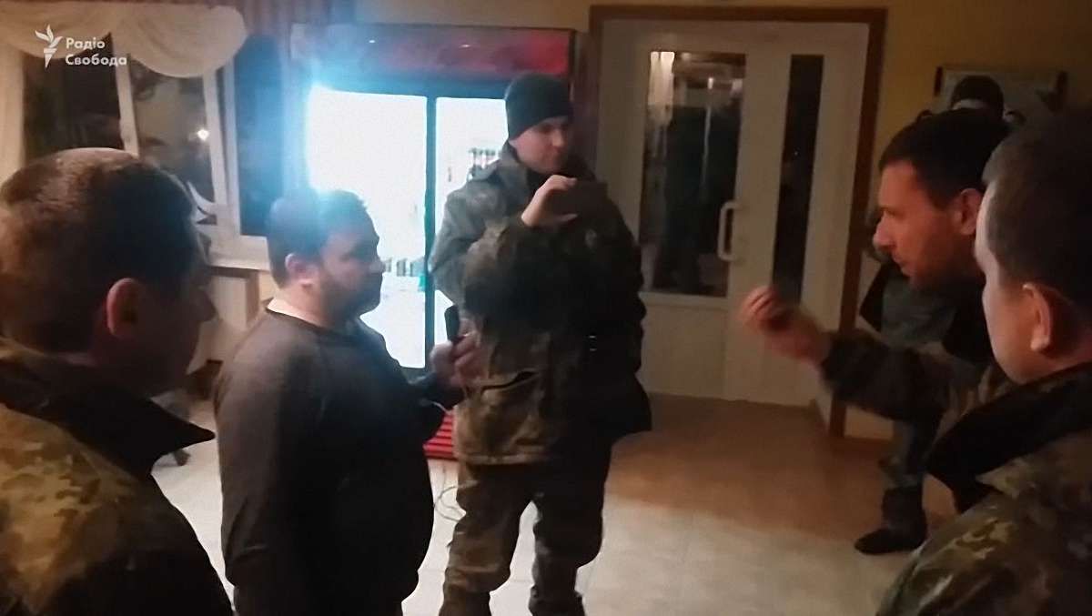 Поліція перевіряє обставини конфлікту Парасюка з журналістом Андрієм Дзиндзею