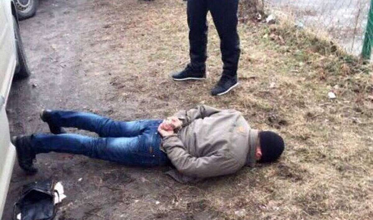 На Волині СБУ затримала торговця зброєю