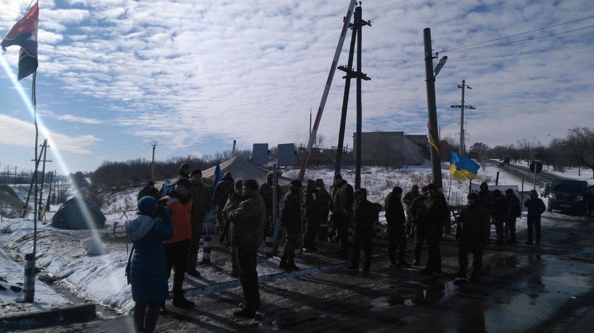 Бойовики вимагають припинити торговельну блокаду ОРДЛО до 1 березня