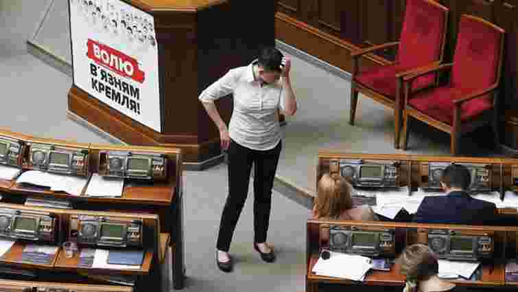 Депутат Денисенко попросив Парубія відсадити від нього Надію Савченко у сесійній залі ВРУ
