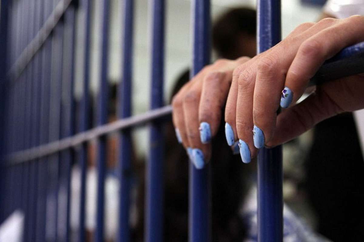 На Донеччині інформаторку терористів засудили до 3,5 років позбавлення волі