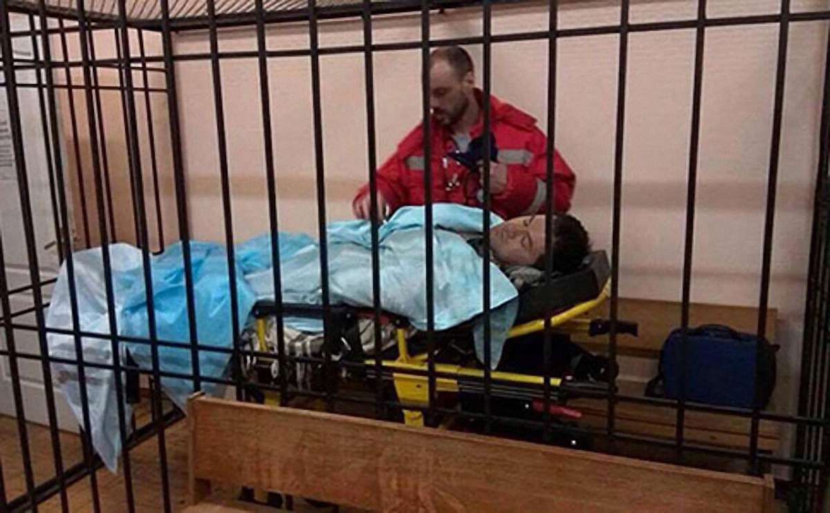 Голову ДФС доставили до приміщення суду, вибухівки у приміщенні не знайшли