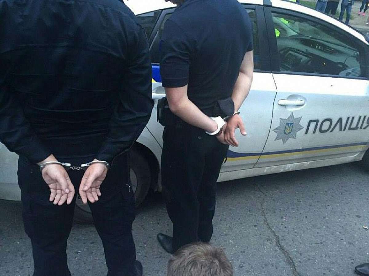 Працівників карного розшуку Донеччини затримали на хабарі