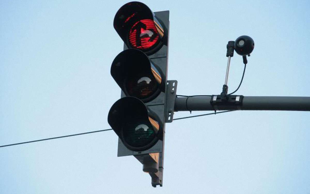 На світлофорах Львівської області встановлять камери для автоматичної фіксації порушень