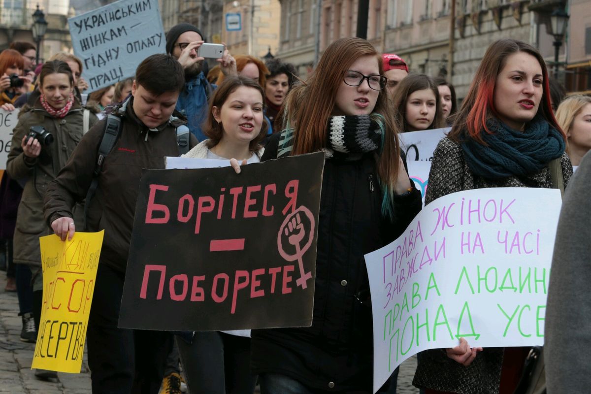 У центрі Львова пройшов Жіночий марш