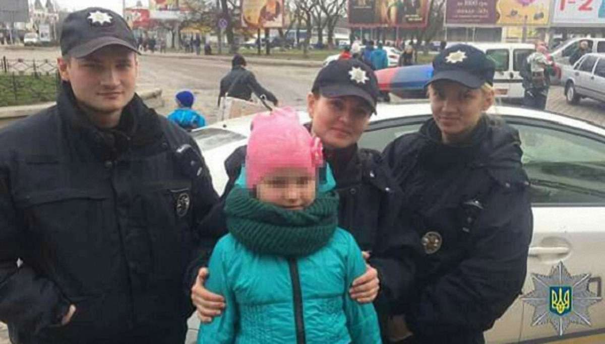 Патрульні знайшли вихованку Дрогобицького дитбудинку, яка відстала від групи і загубилася