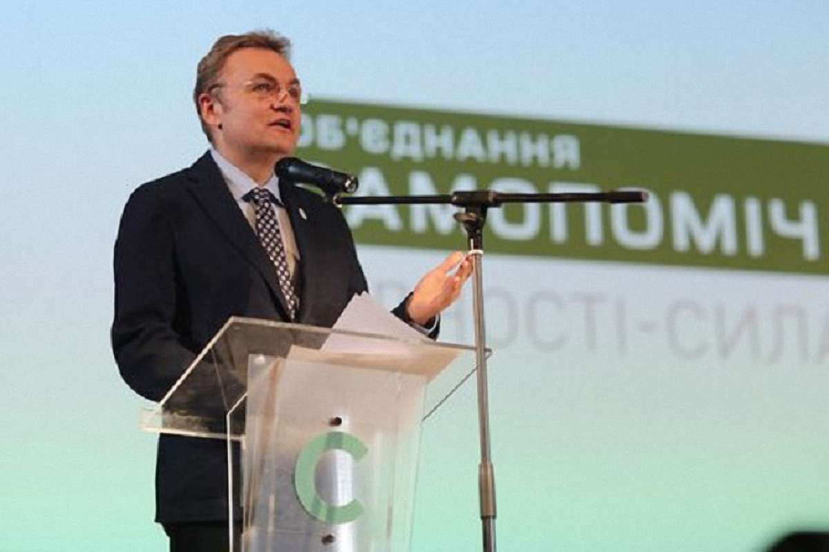 Садовий запропонував евакуювати населення з окупованих територій Донбасу