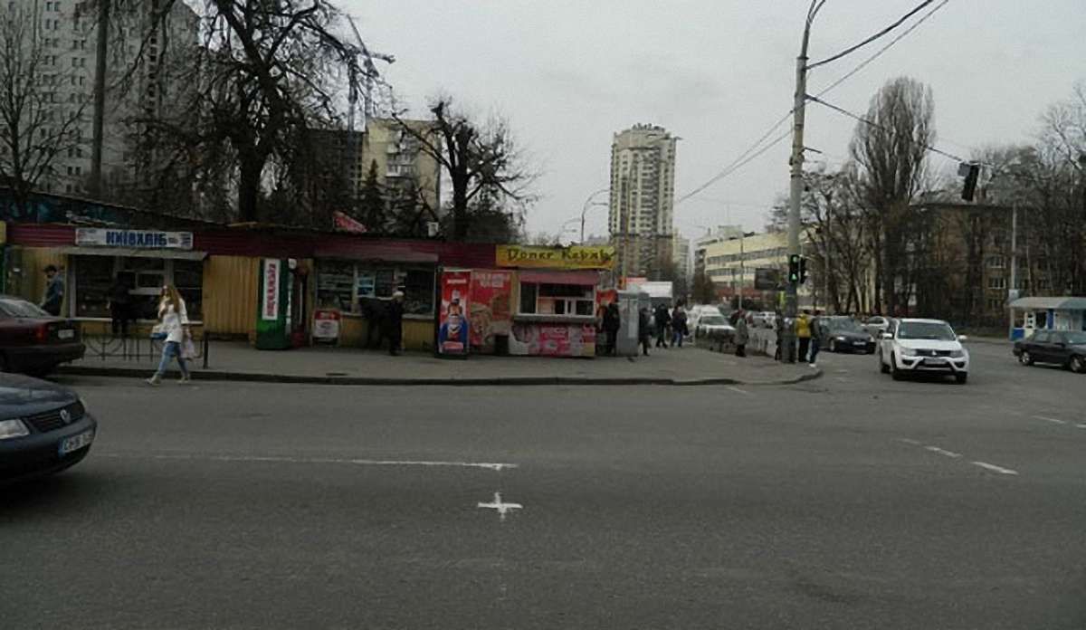 У Києві сталася стрілянина поблизу ринку, двоє чоловіків поранені