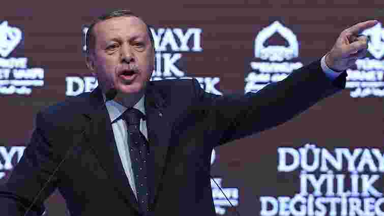 Президент Туреччини звинуватив Ангелу Меркель у підтримці терористів