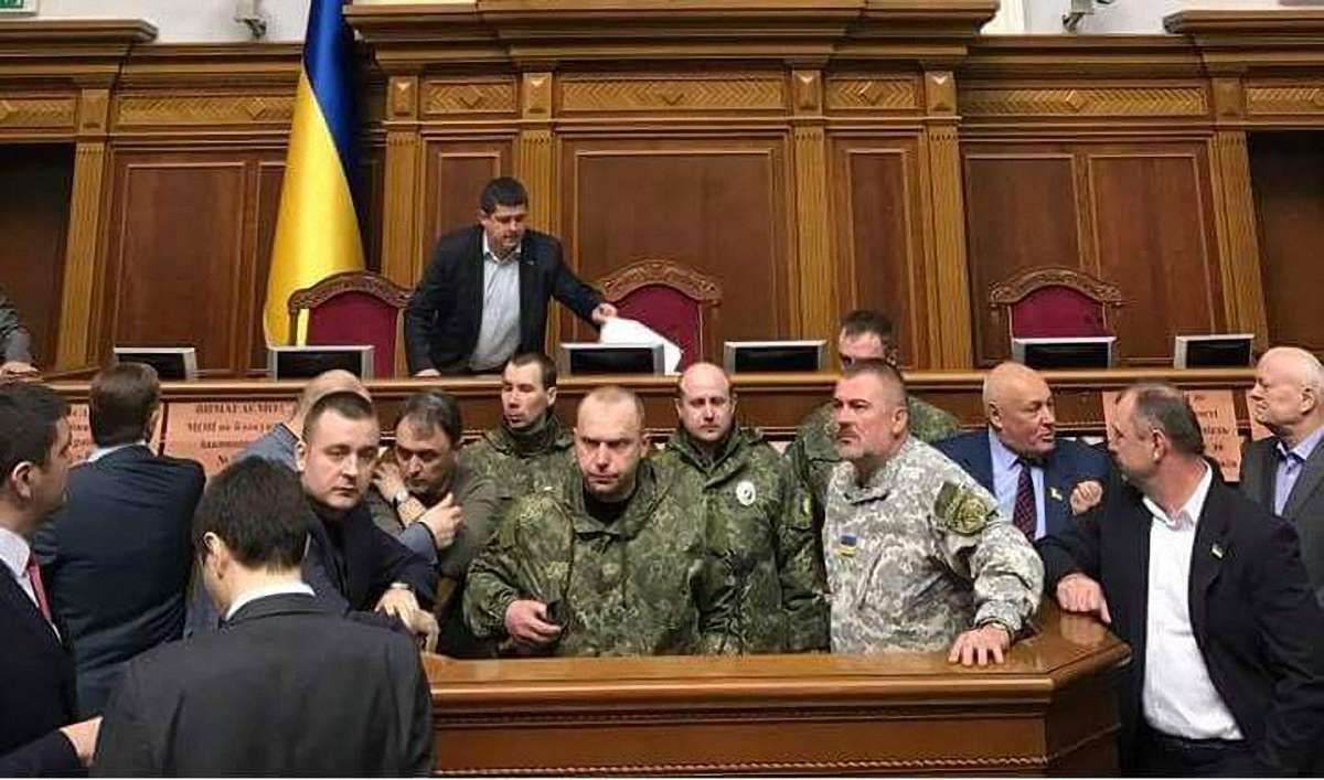 БПП з «Народним фронтом» вимагають відставки віце-спікерки ВР Оксани Сироїд