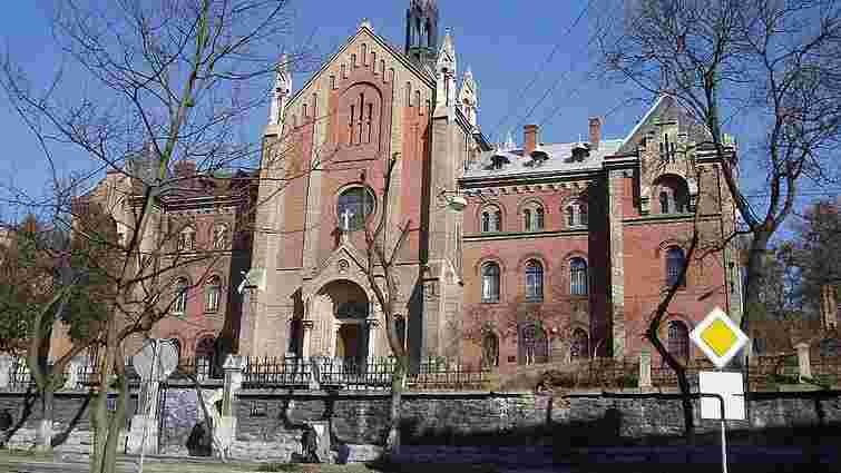 У Львові відремонтують аварійну підпірну стіну церкви Івана Золотоустого