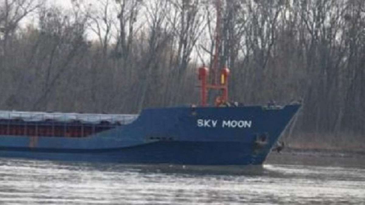Україна вперше конфіскувала іноземне судно, яке заходило в анексований Крим