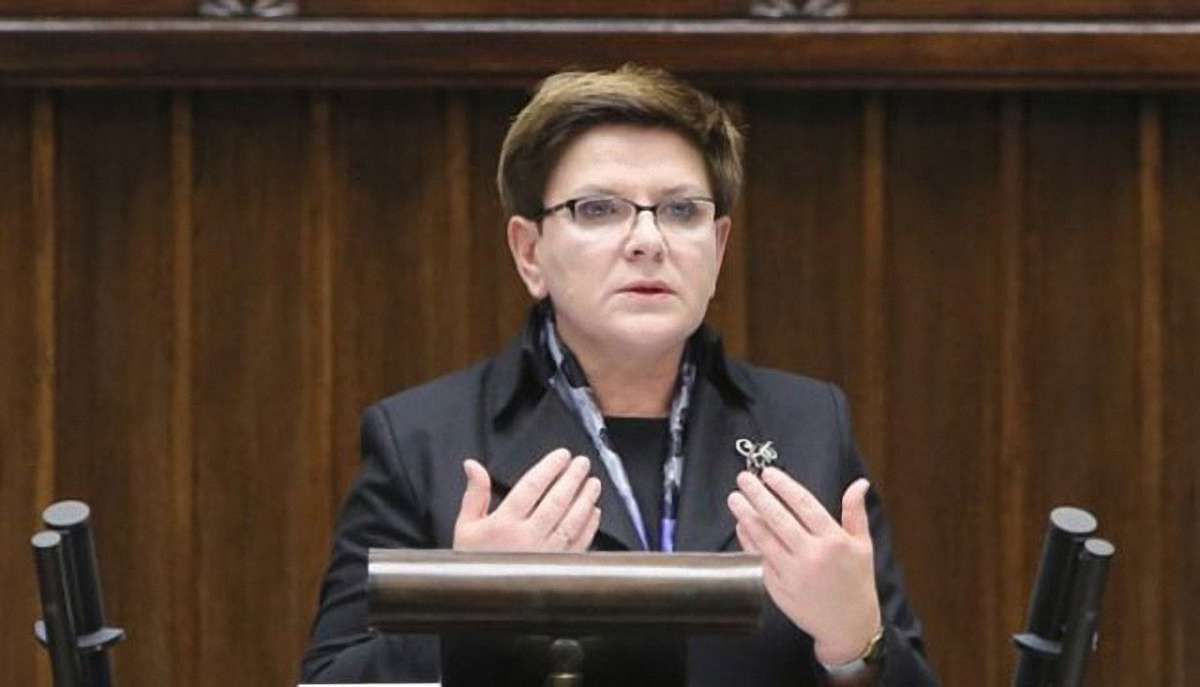 Польська опозиція ініціювала вотум недовіри урядові Беати Шидло