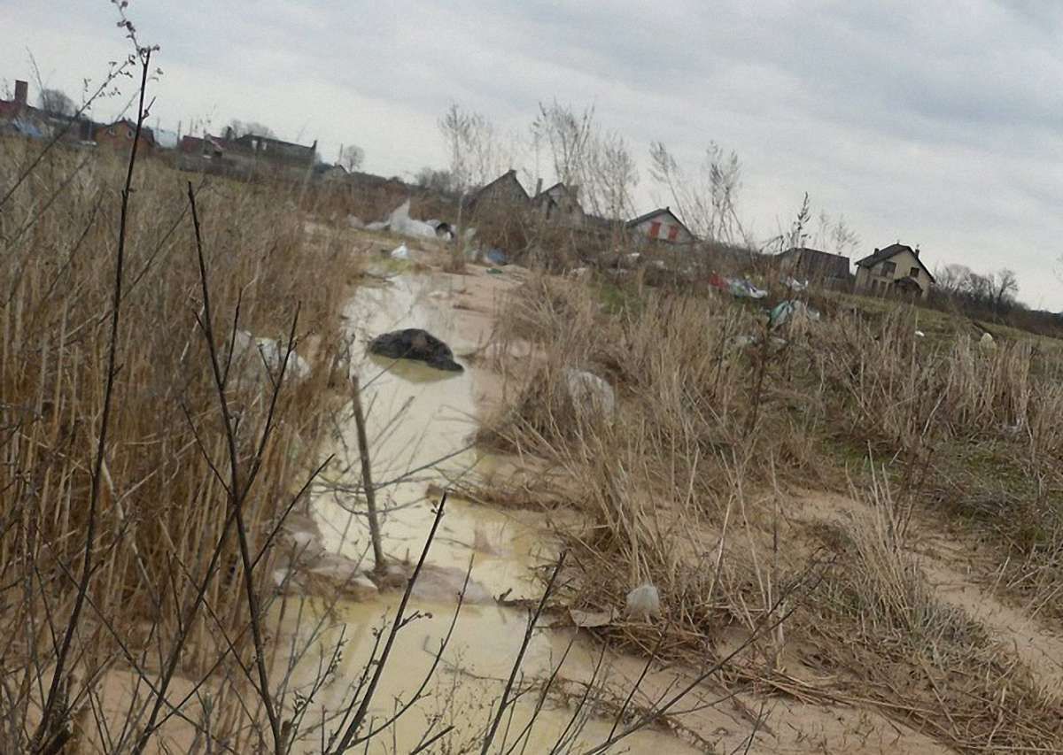 У Рава-Руській на площі 3 га виявили відходи спиртзаводу