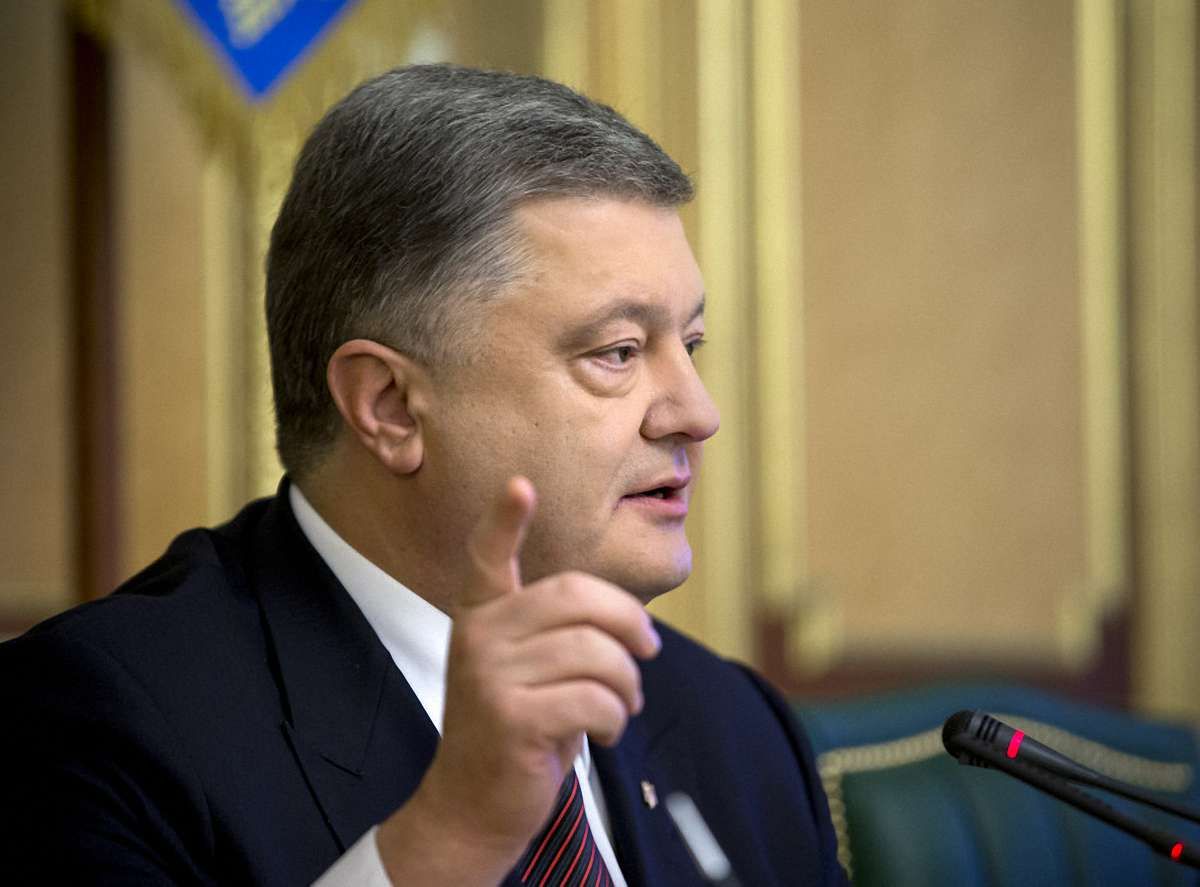 Порошенко спрогнозував зниження рівня інфляції і ріст ВВП у 2017 році