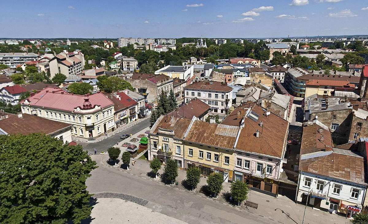 У Дрогобичі встановлять три інформаційні сенсорні кіоски