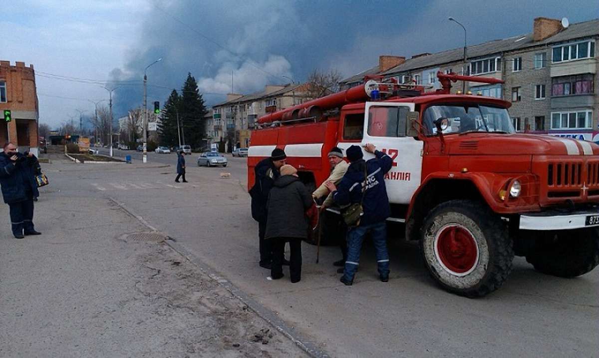 Пожежу на складі боєприпасів у Балаклії загасили, - Міноборони