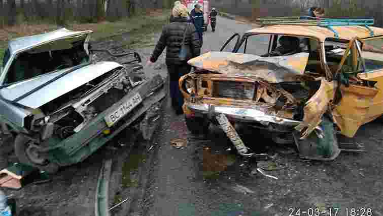 Внаслідок ДТП неподалік Львова загинули обидва водії