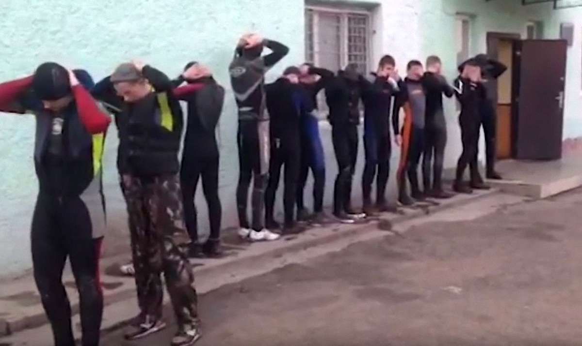 На кордоні з Румунією затримали 14 контрабандистів у гідрокостюмах