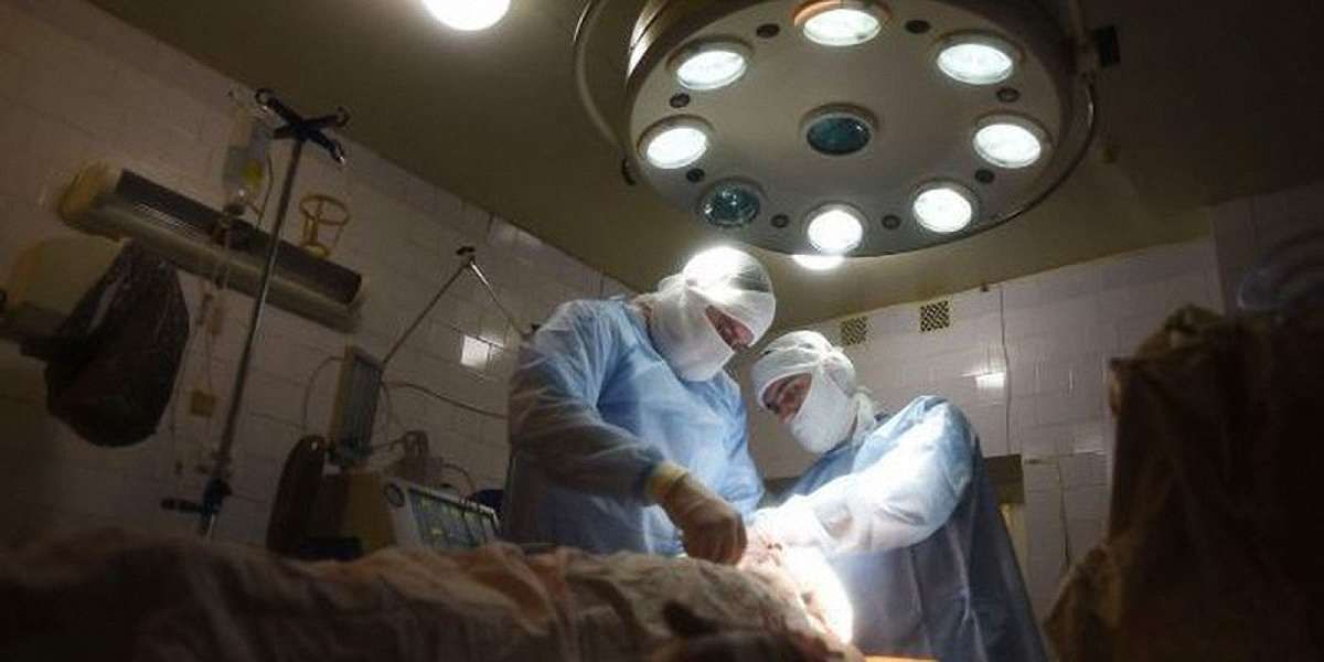 Військові хірурги і сапери «розмінували» травмовану пострілом гранатомета ногу бійця