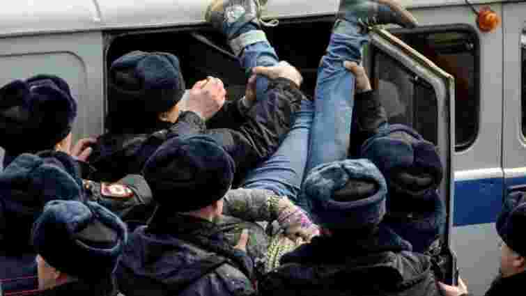 Кількість затриманих на мітингах у Москві перевищила 1 тис. осіб