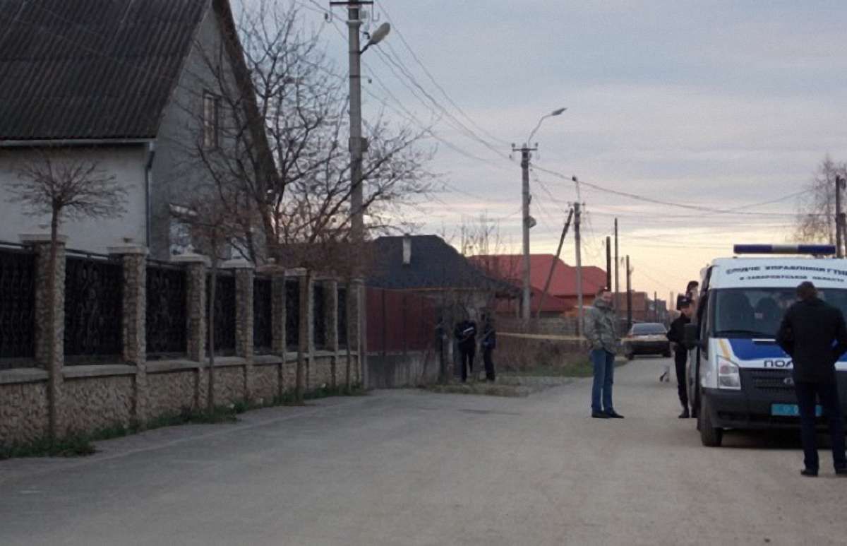 На Закарпатті невідомі обстріляли приватний будинок