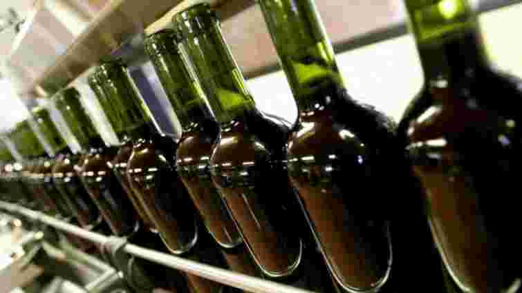 Молдова виключила вино зі списку алкогольних напоїв і дозволила його продаж вночі