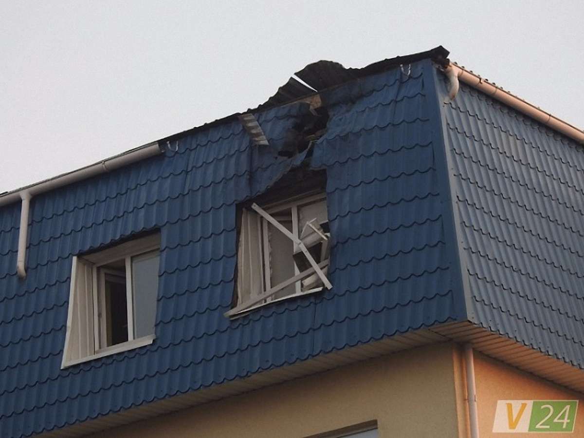 Біля обстріляного консульства Польщі в Луцьку знайшли деталі від РПГ-22
