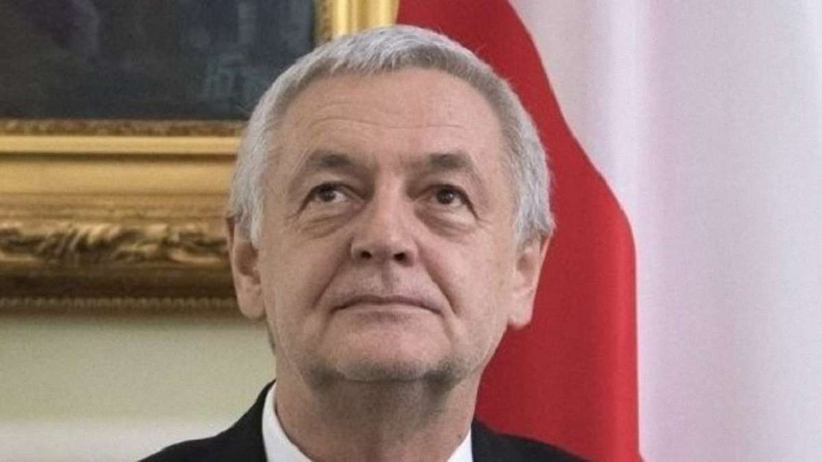Візові центри приймають документи від українців, – посол Польщі Пєкло