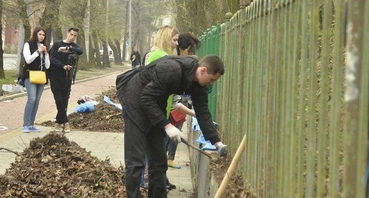 Львівські чиновники вийдуть у міські парки на толоку
