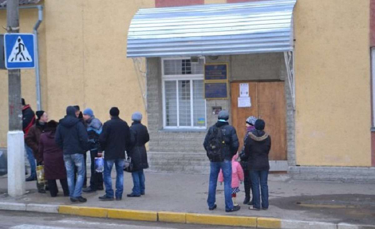 На Рівненщині затримали на хабарі офіцера військкомату