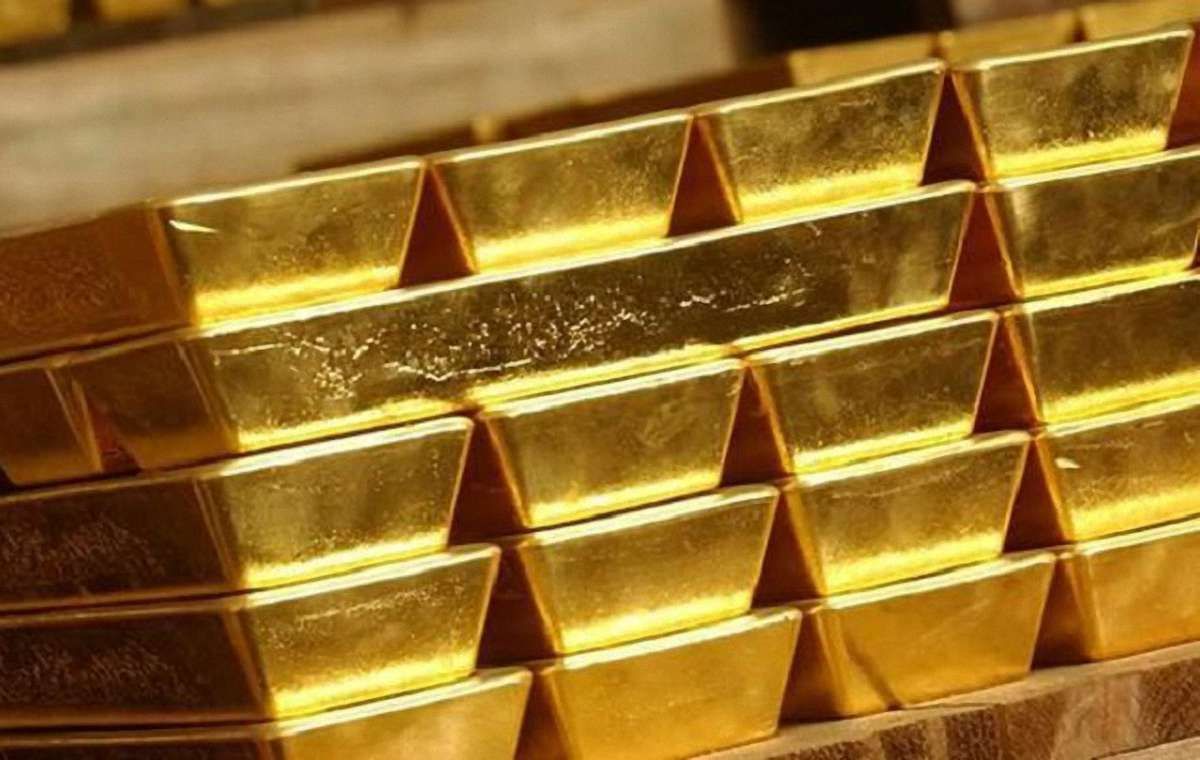 В Івано-Франківську злодії викрали золото на $400 тис. з приватного авто 
