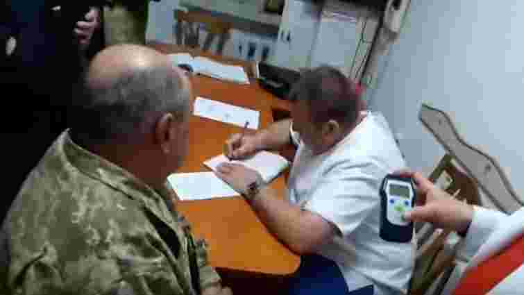 На Тернопільщині заступника військового комісара затримали за кермом напідпитку
