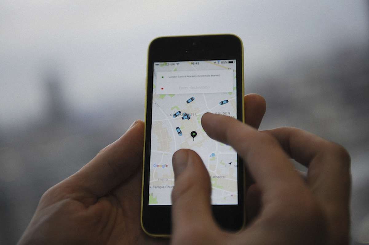 Італійський суд заборонив сервіс таксі Uber через недобросовісну конкуренцію