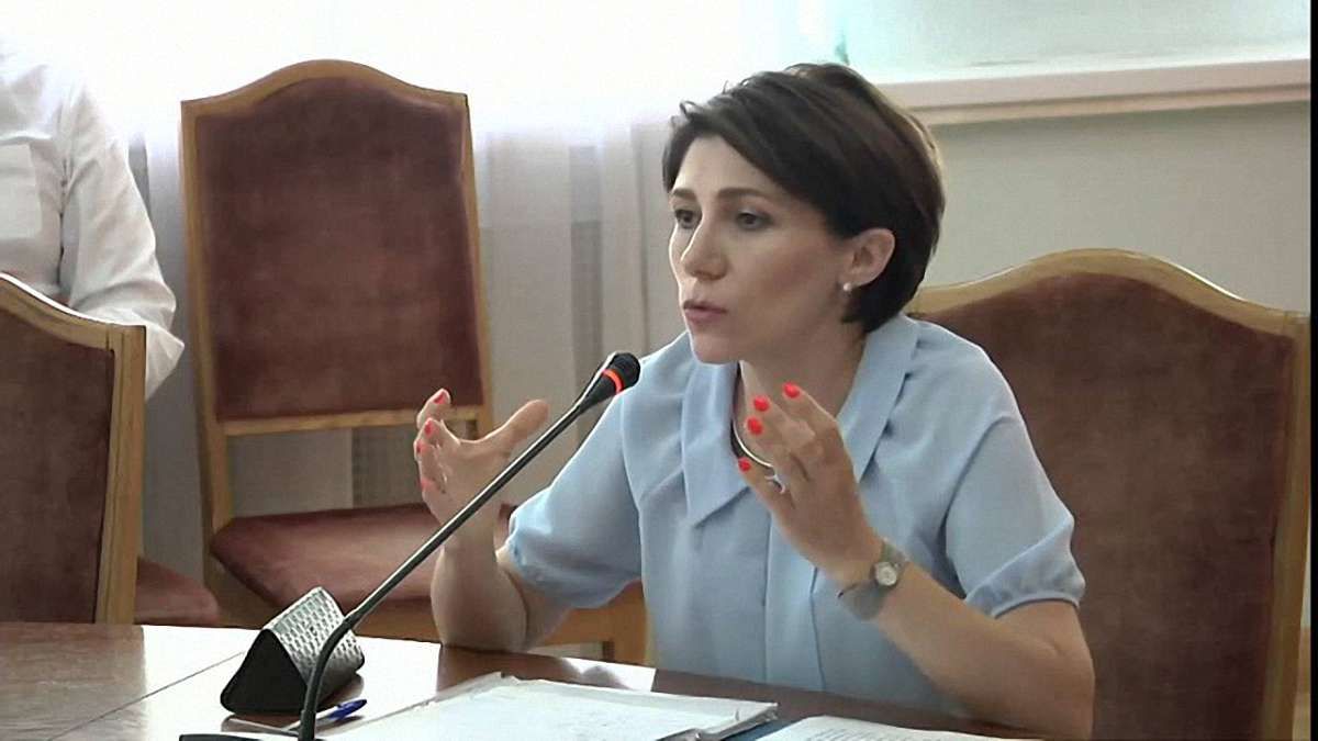 Майже 30% тексту докторської дисертації дружини віце-прем’єра Кириленка виявились плагіатом